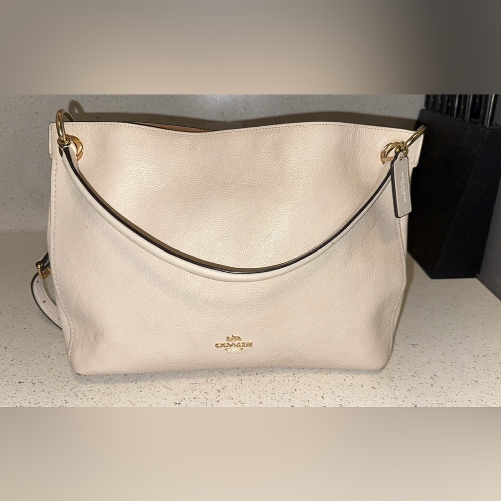 Coach Off-White Leather Shoulder Bag
